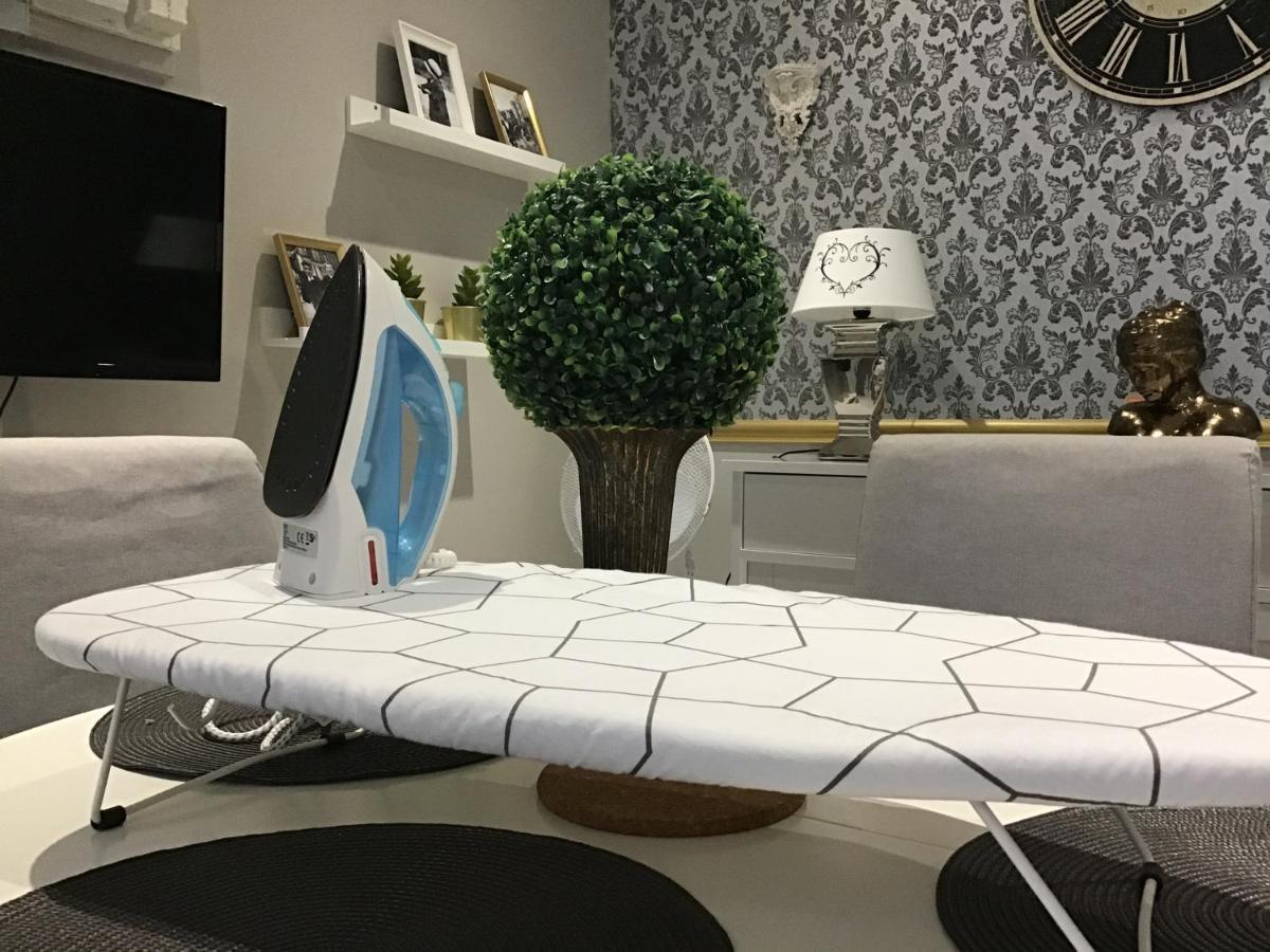 Appartement Medicis Avec Garage 翁弗勒尔 外观 照片
