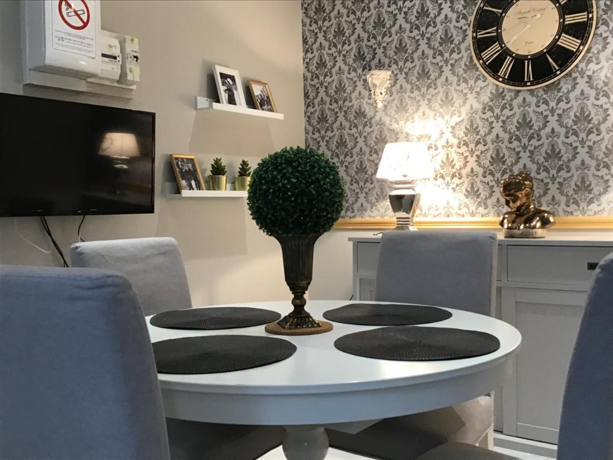 Appartement Medicis Avec Garage 翁弗勒尔 外观 照片
